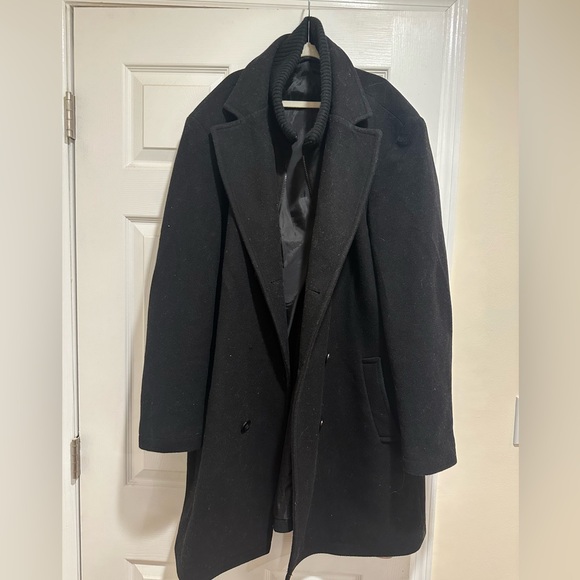 Men’s Jacket - Picture 2 of 4